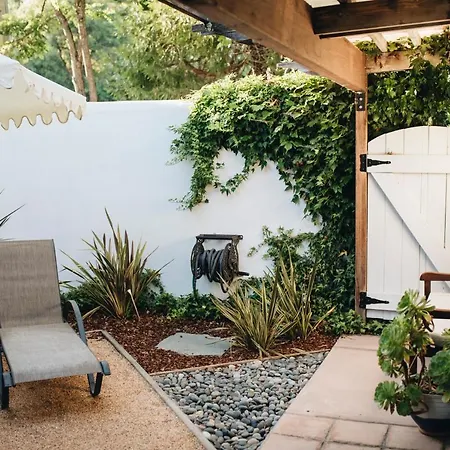 Cottage Inn & Spa-3